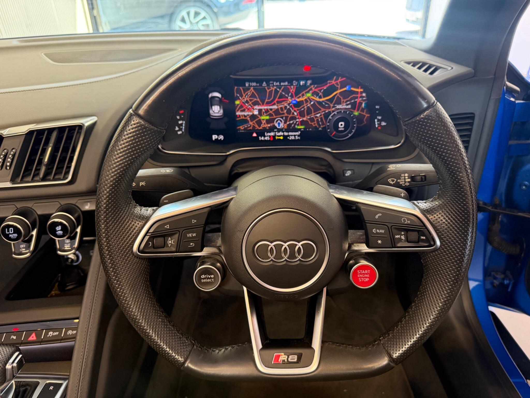 Audi R8